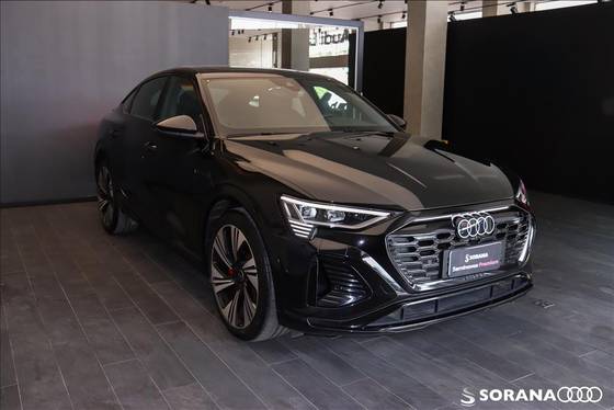 AUDI Q8 E-TRON 55 ELÉTRICO SPORTBACK PERFORMANCE BLACK QUATTRO AUDI Q8 E-TRON 55 ELÉTRICO SPORTBACK PERFORMANCE BLACK QUATTRO